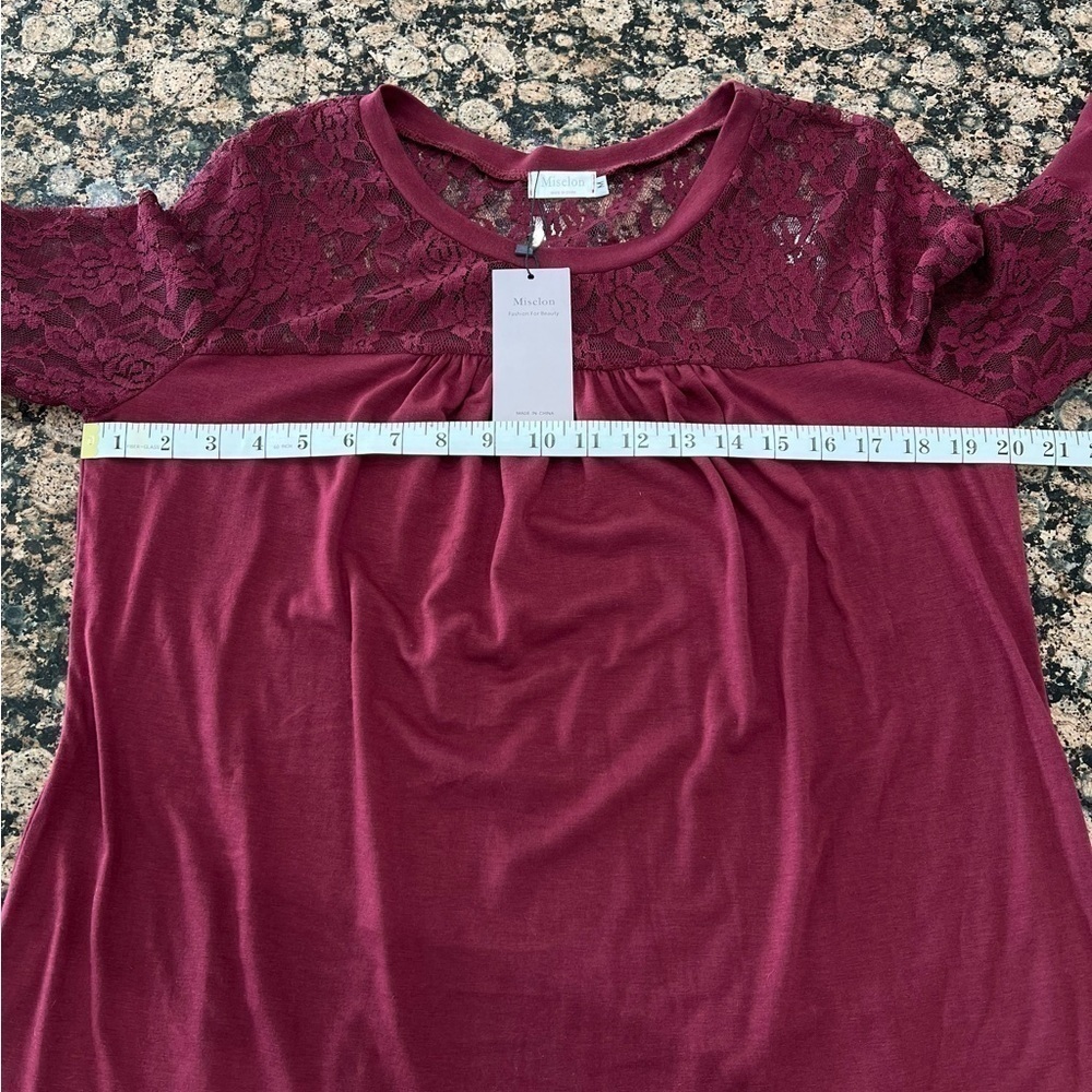 NWT Miselon Lace Detail Top With Bell Sleeves Burgundy Size Medium - Picture 9 of 11